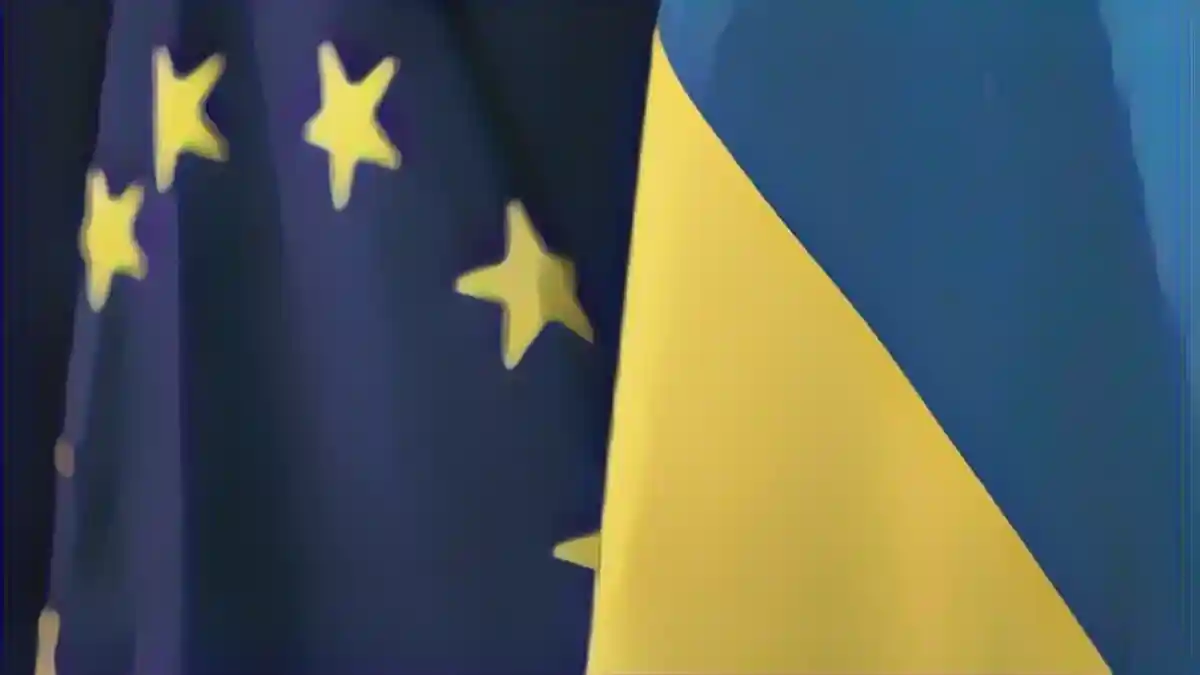 ЕС объявил о выделении дополнительного кредита на помощь Украине:ЕС объявил о выделении очередного кредита помощи Украине.