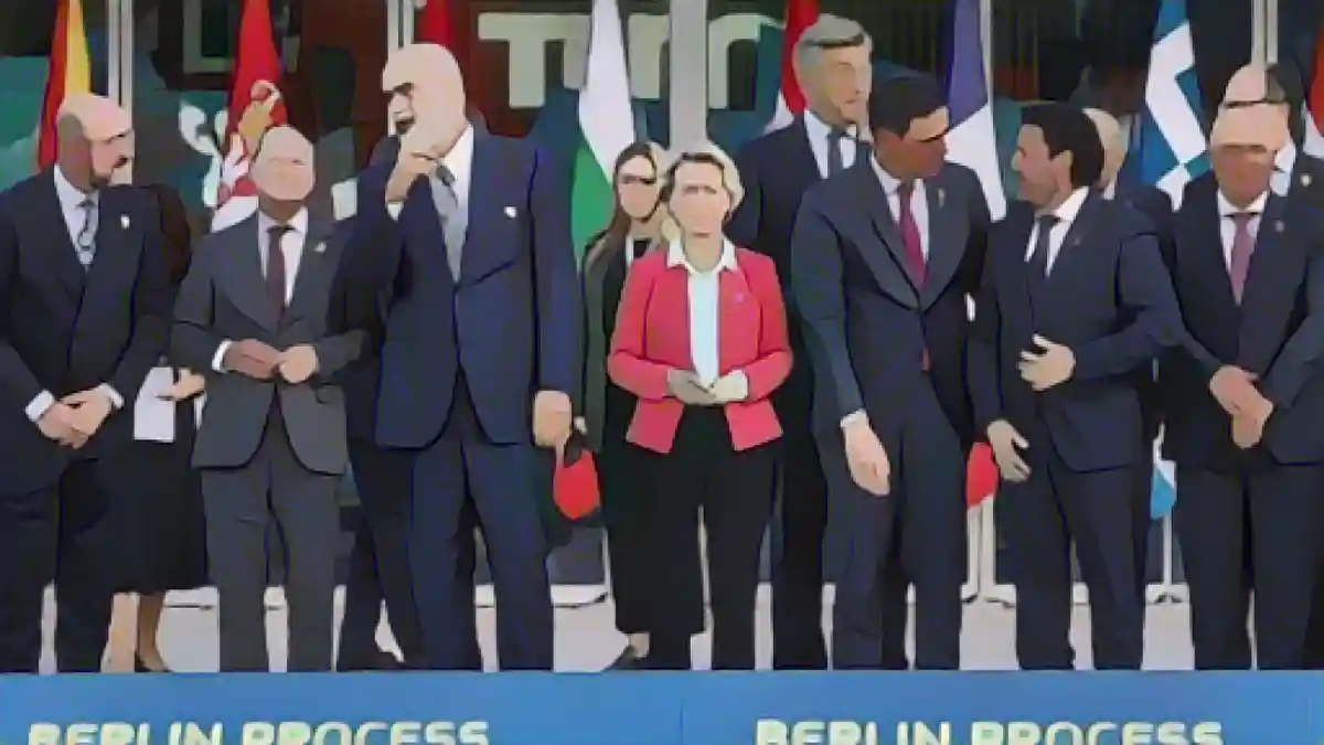 Федеральный канцлер Шольц (2-й слева) на встрече ЕС и стран Западных Балкан в Тиране в октябре:Федеральный канцлер Шольц (2-й слева) на встрече ЕС и стран Западных Балкан в Тиране в октябре