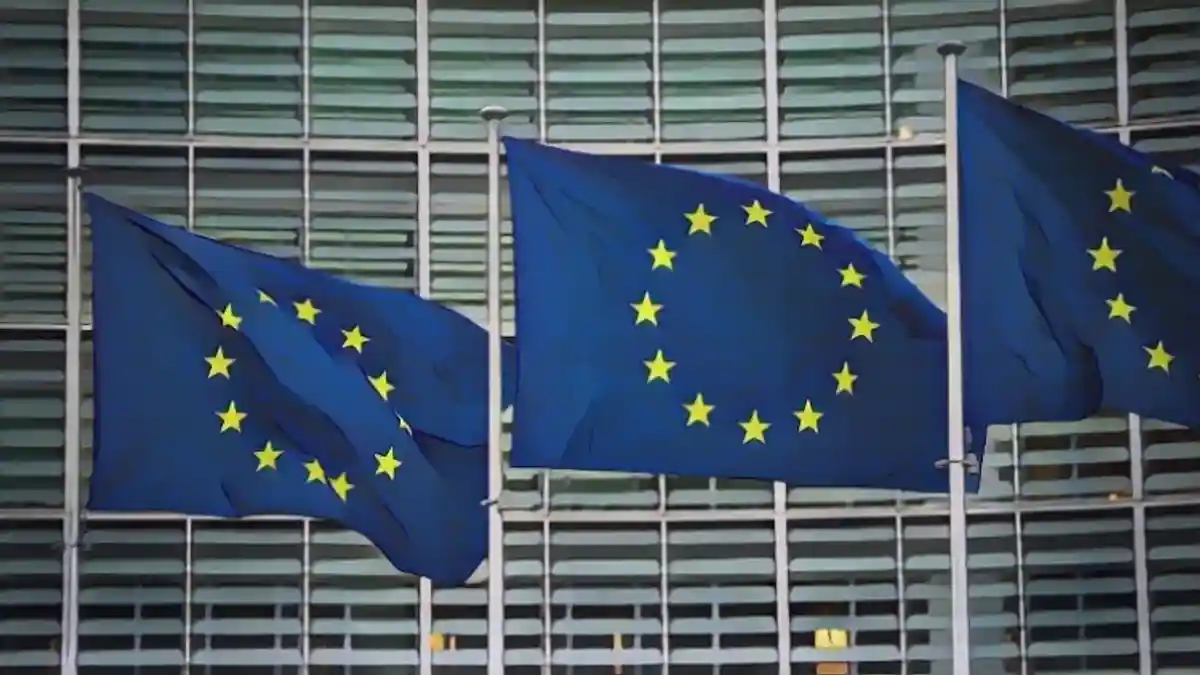 Флаги Европейского союза в Брюсселе:Флаги Европейского союза в Брюсселе.