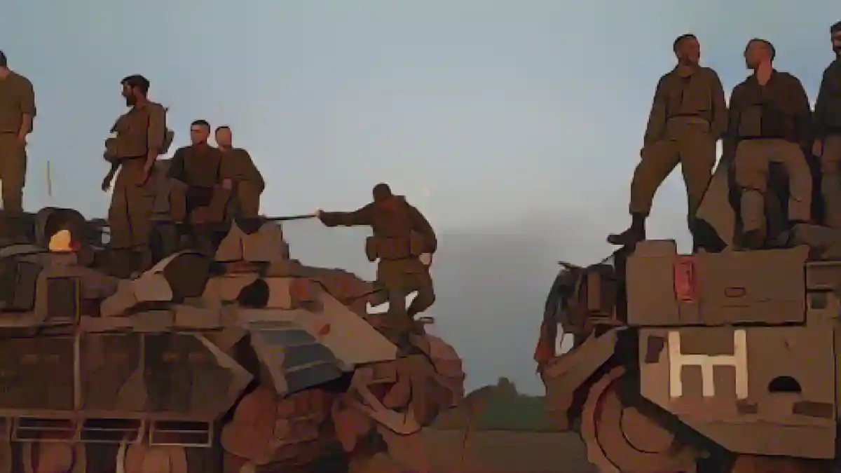Израильские солдаты стоят на бронетранспортерах (БТР) у границы между Израилем и сектором Газа:Израильские солдаты стоят на бронетранспортерах (БТР) у границы между Израилем и сектором Газа на юге Израиля. Фото