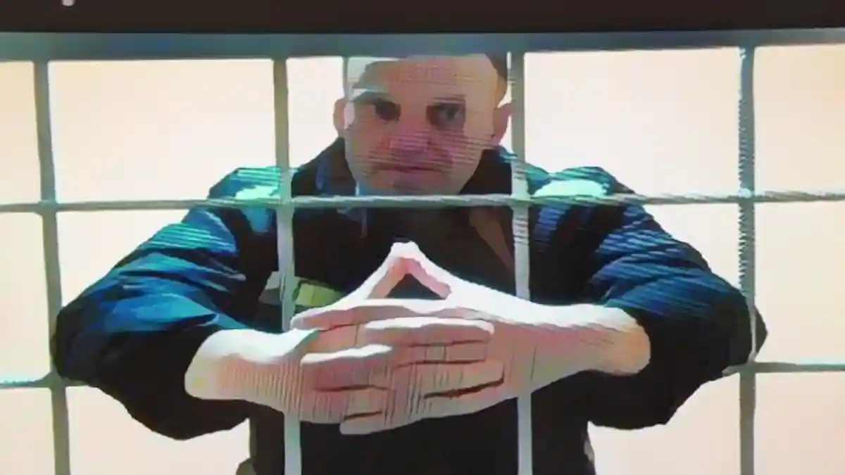 Критик Кремля Навальный отправлен в тюремный лагерь в Заполярье:Критик Кремля Навальный оказался в исправительном лагере в Заполярье