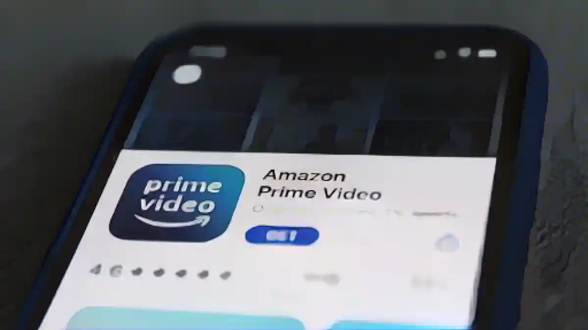 Логотип Amazon Prime Video отображается на экране телефона на этой иллюстративной фотографии, сделанной в Польше 1 декабря 2020 года.:Логотип Amazon Prime Video отображается на экране телефона на этой иллюстративной фотографии, сделанной в Польше 1 декабря 2020 года.
