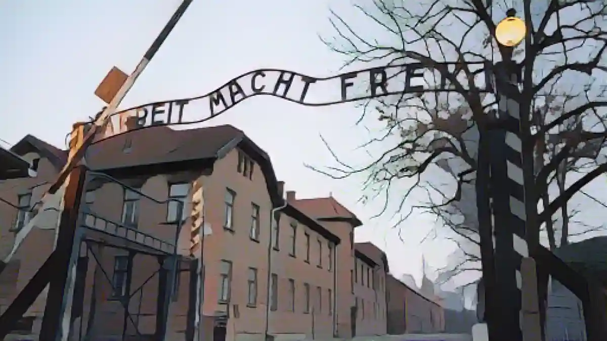 Лозунг "Arbeit macht frei" ("Труд делает вас свободными") можно увидеть на воротах бывшего концентрационного лагеря Аушвиц I.:Лозунг "Arbeit macht frei" ("Труд делает вас свободными") можно увидеть на воротах бывшего концентрационного лагеря Аушвиц I. Фото