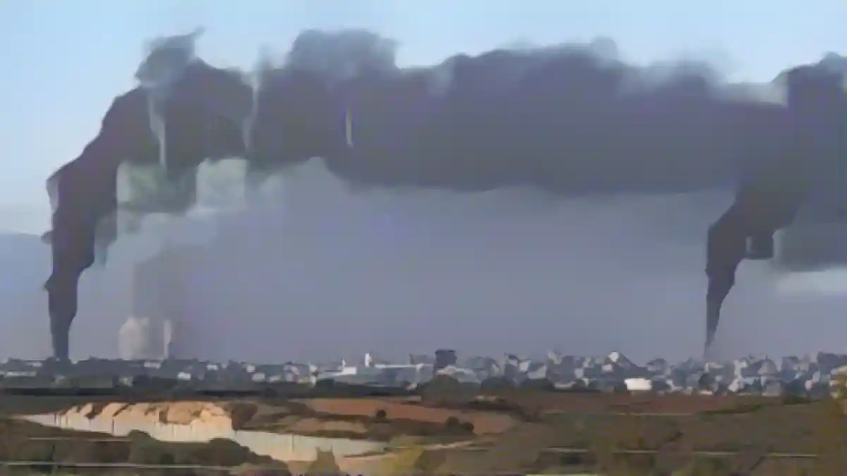 Облака дыма над северной частью сектора Газа:Облака дыма над северной частью сектора Газа