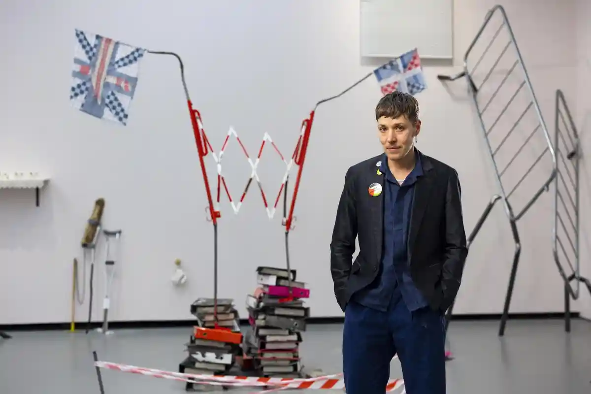 Премия Тернера 2023 года:Джесси Дарлинг получила самую важную британскую награду в области современного искусства.