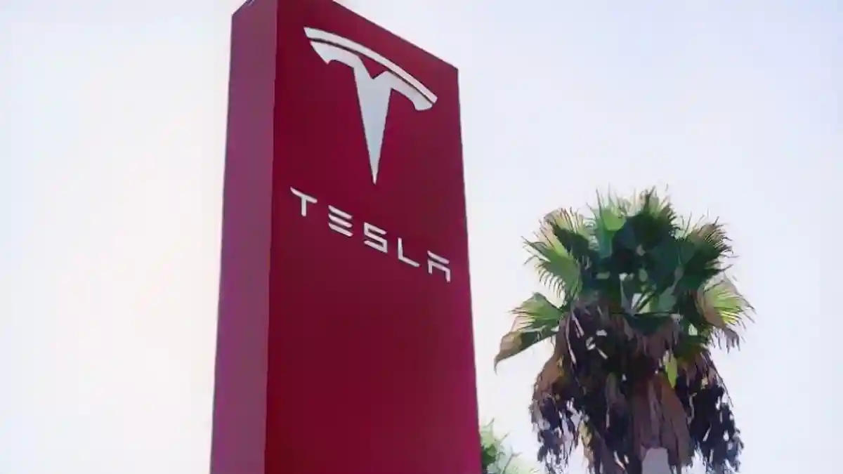 Tesla снова вынуждена отзывать автомобили в США:Tesla снова вынуждена отзывать автомобили в США