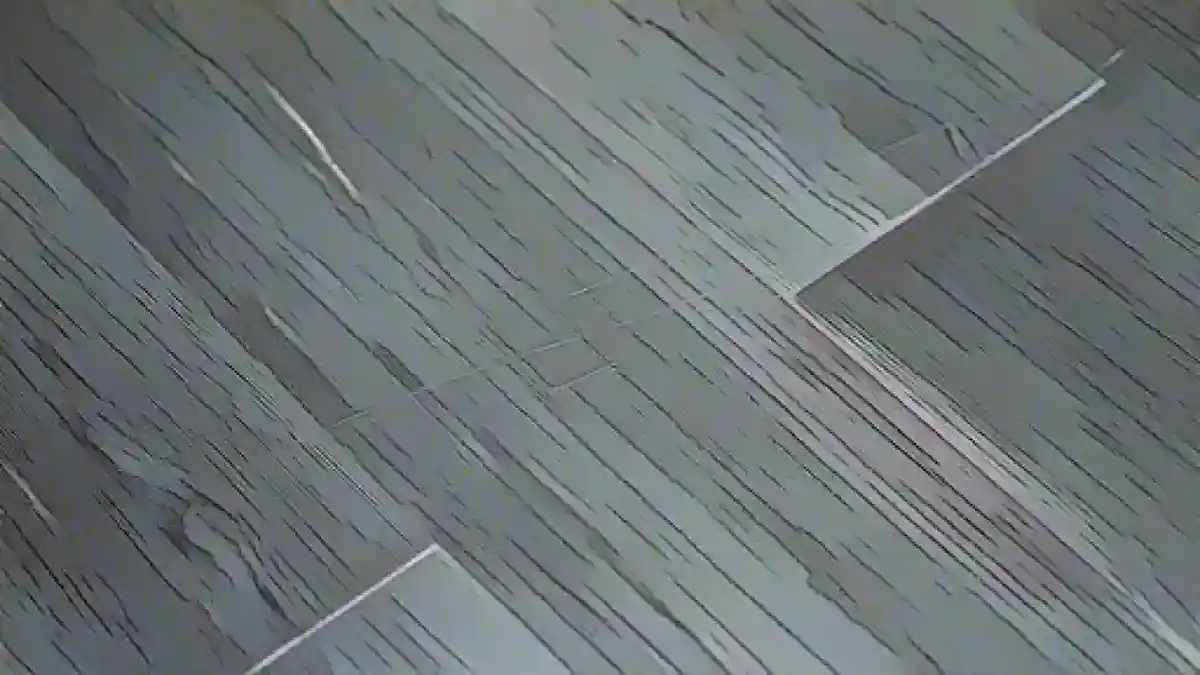 Царапины на сером ламинированном полу:Как отремонтировать небольшой разрыв, царапину или выемку на виниловом полу