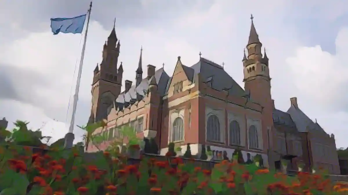 Вид на Дворец мира, в котором располагается Международный суд ООН, в Гааге, Нидерланды, 19 сентября 2023 года:Вид на Дворец мира, в котором размещается Международный суд ООН, в Гааге, Нидерланды, 19 сентября 2023 года.