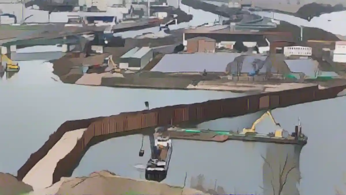 Вид на строительную площадку новой плотины в промышленной гавани Магдебурга.:Вид на строительную площадку новой плотины в промышленной гавани Магдебурга. Фото