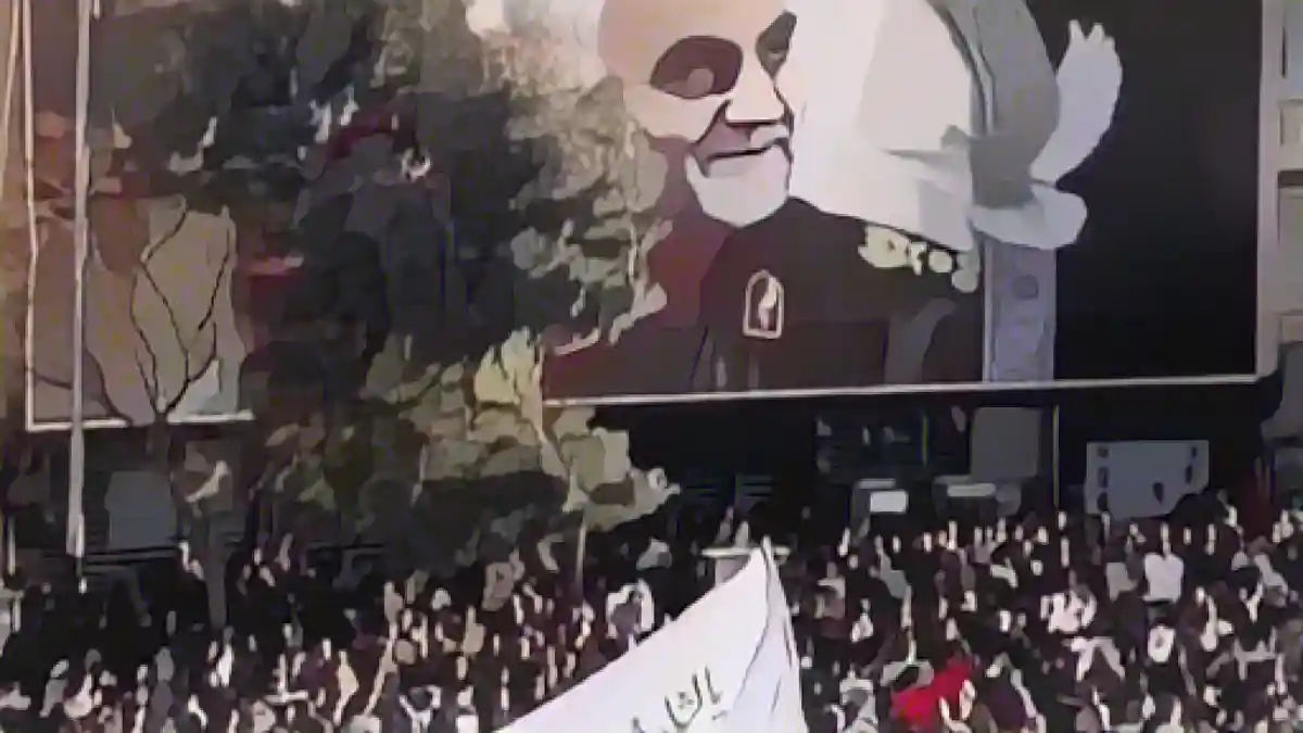 Панихида по убитому иранскому генералу Гассему Солеймани в Кермане в январе 2020 года.:Панихида по убитому иранскому генералу Гассему Солеймани в Кермане в январе 2020 года. Фотография