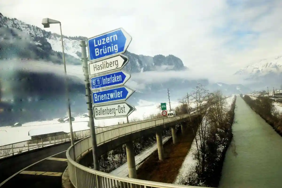 Штрафы из Швейцарии скоро будут действительны и в Германии. Фото: Frans van Heerden / pexels.com