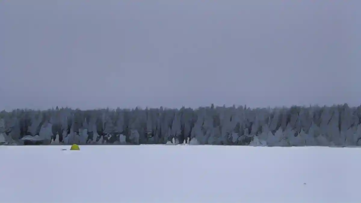 В настоящее время на севере Швеции преобладают ледяные температуры:В настоящее время на севере Швеции преобладают ледяные температуры.