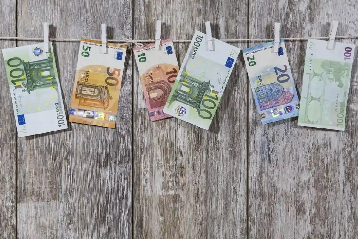 Доходы должника в Германии не могут быть арестованы полностью. Фото: Bru-nO / pixabay.com