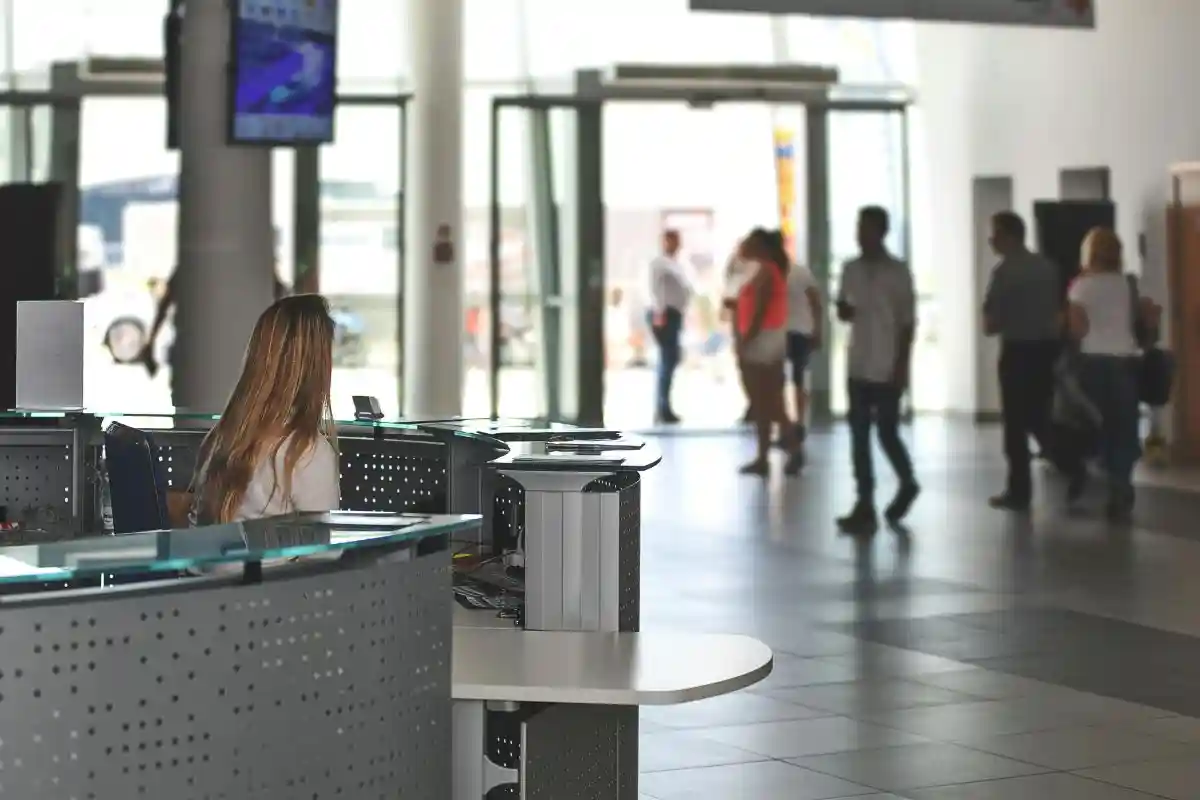Надоедливые проверки в немецких аэропортах скоро уйдут в прошлое. Фото: PhotoMIX Company / pexels.com 