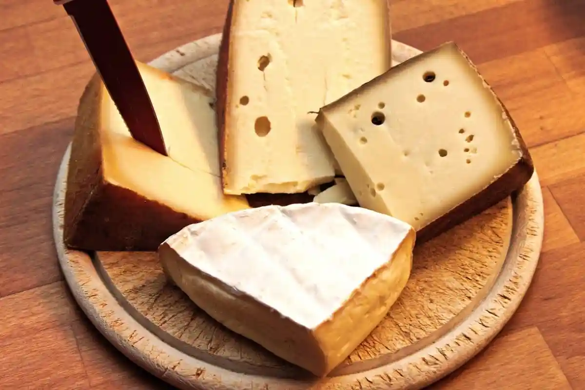 срочно отзывают 4 вида сыра