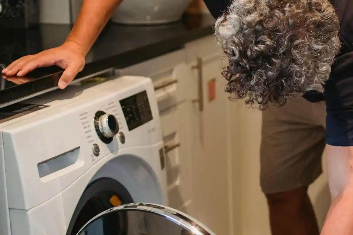убрать запах из стиральной машины