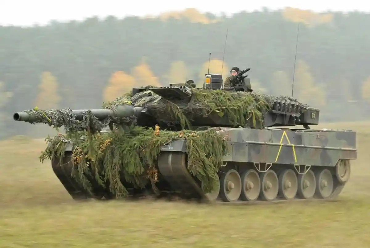 тяжелый танк Leopard-2 на вооружении германии фото